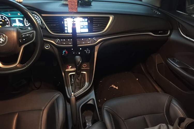 Used Buick GT 2021 1.3T Automatic Mild Hybrid Elite Version Audio And AC Panel