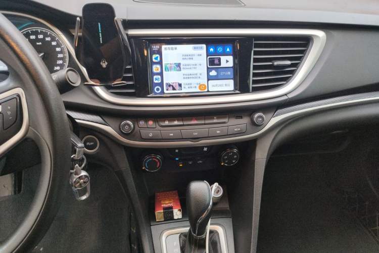 Used Buick GT 2021 Revised Version Flagship 1.5L Automatic Elite Edition Audio And AC Panel