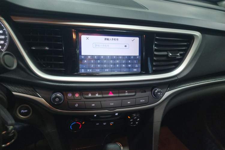 Used Buick GT 2021 Revised Version Flagship 1.5L Automatic Elite Edition Audio And AC Panel