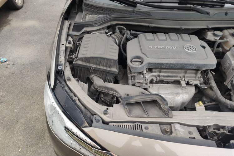 Used Buick GT 2021 Revised Version Flagship 1.5L Automatic Elite Edition Engine Bay Right