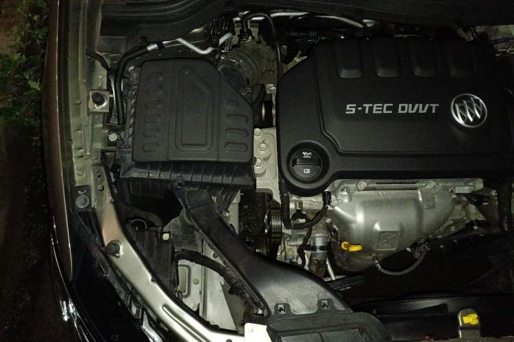 Used Buick GT 2021 Revised Version Flagship 1.5L Automatic Elite Edition Engine Bay Right