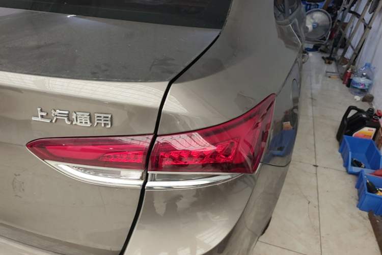 Used Buick GT 2021 1.3T Automatic Mild Hybrid Elite Version Exterior 3