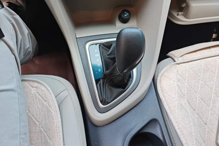 Used Buick GT 2021 Exemplar 1.5L Automatic Elite Version Gear Lever