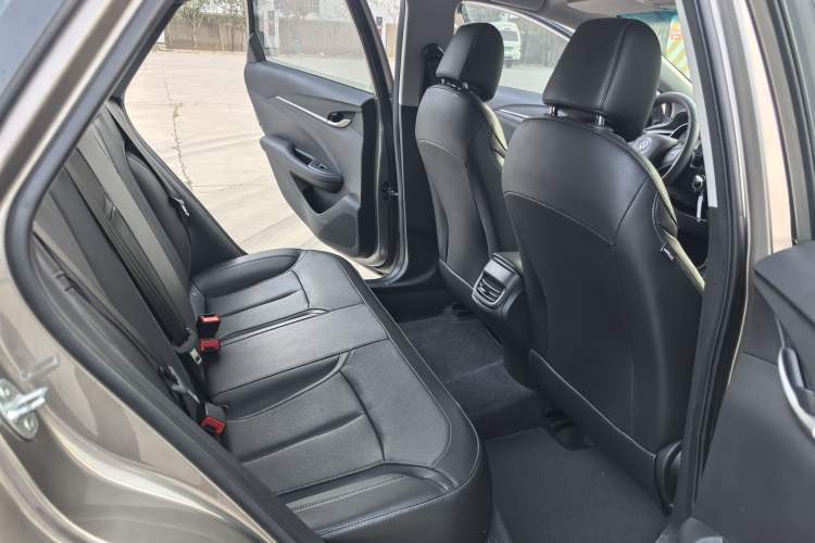 Used Buick GT 2021 1.3T Automatic Mild Hybrid Elite Version Interior 12