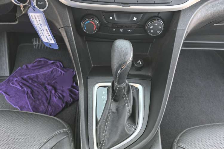 Used Buick GT 2021 1.3T Automatic Mild Hybrid Elite Version Interior 3