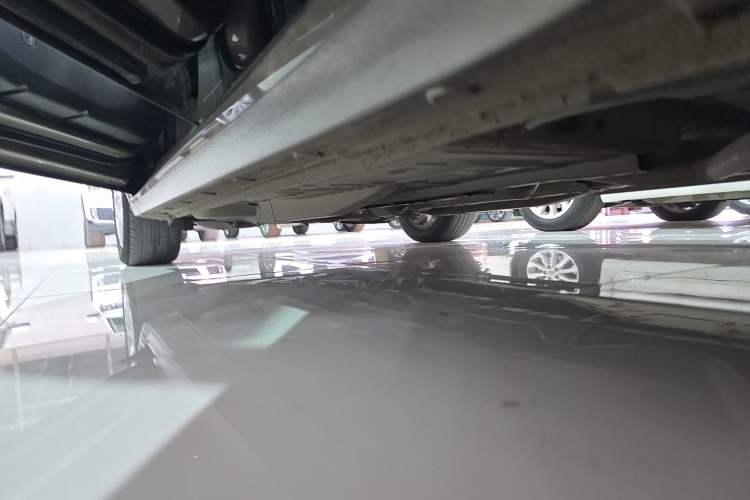 Used Buick GT 2021 Revised Version Flagship 1.5L Automatic Elite Edition Left Side Sill