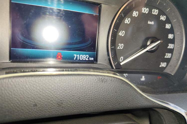Used Buick GT 2021 Revised Version Flagship 1.5L Automatic Elite Edition Odometer Close Up