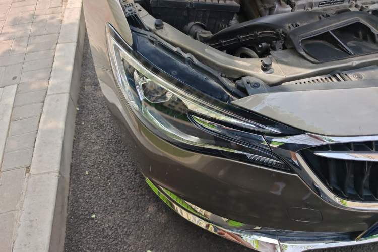 Used Buick GT 2021 Revised Version Flagship 1.5L Automatic Elite Edition Right Front Headlight