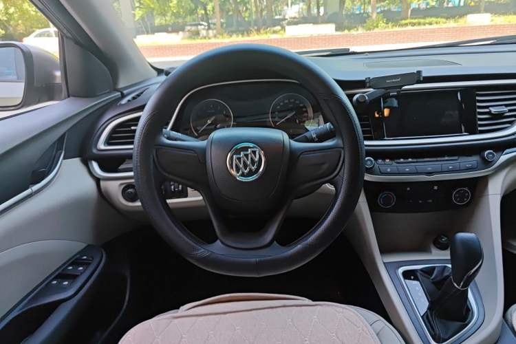Used Buick GT 2021 Exemplar 1.5L Automatic Elite Version Steering Wheel