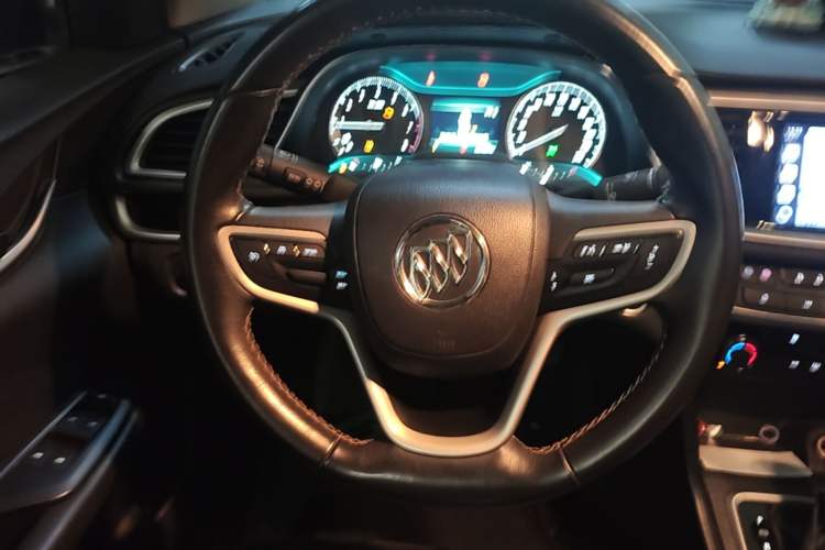 Used Buick GT 2021 1.3T Automatic Mild Hybrid Elite Version Steering Wheel