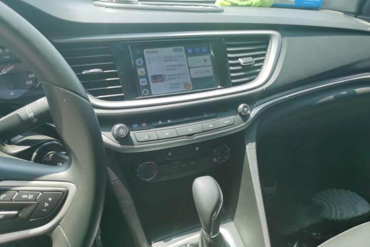 Used Buick GT 2021 Revised Version Flagship 1.5L Automatic Elite Edition Audio And AC Panel