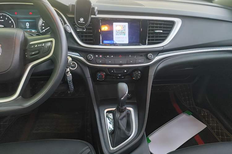 Used Buick GT 2021 Revised Version 1.3T Automatic Mild Hybrid Elite Edition Audio And AC Panel