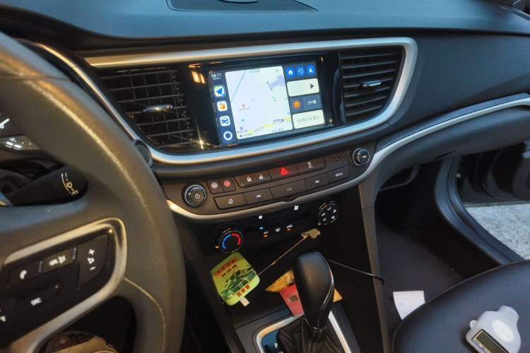 Used Buick GT 2021 Revised Version Flagship 1.5L Automatic Elite Edition Audio And AC Panel