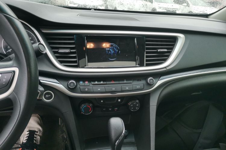Used Buick GT 2021 Revised Version Flagship 1.5L Automatic Elite Edition Audio And AC Panel