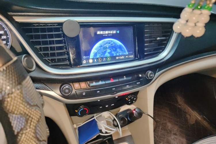 Used Buick GT 2021 Exemplar 1.5L Automatic Elite Version Audio And AC Panel