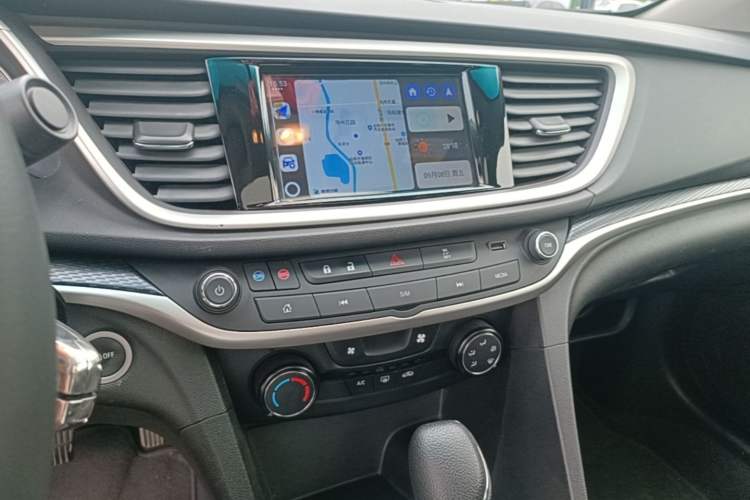 Used Buick GT 2021 Revised Version Flagship 1.5L Automatic Elite Edition Audio And AC Panel