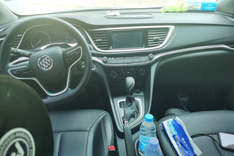 Used Buick GT 2021 Revised Version Flagship 1.5L Automatic Elite Edition Center Console