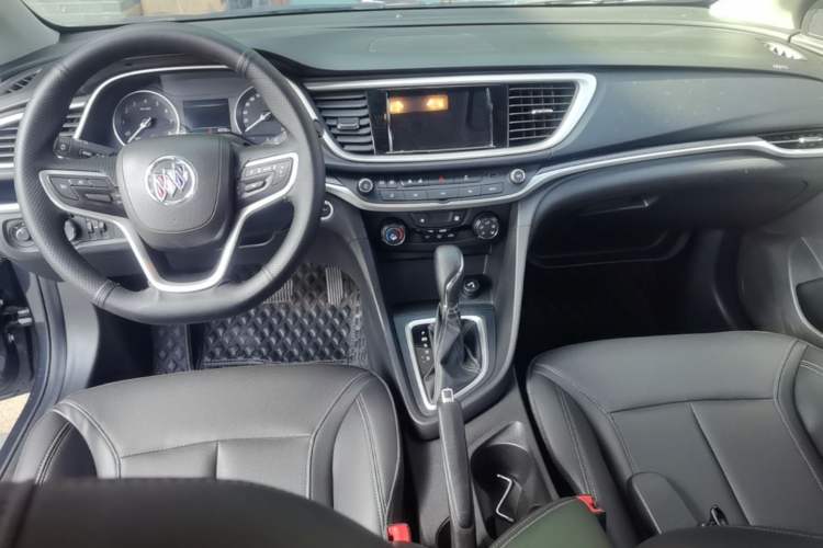 Used Buick GT 2021 Revised Version Flagship 1.5L Automatic Elite Edition Center Console