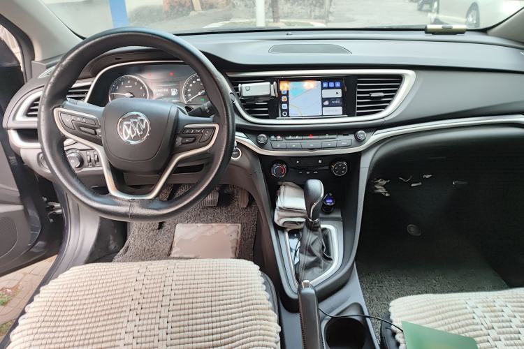 Used Buick GT 2021 Revised Version Flagship 1.5L Automatic Elite Edition Center Console