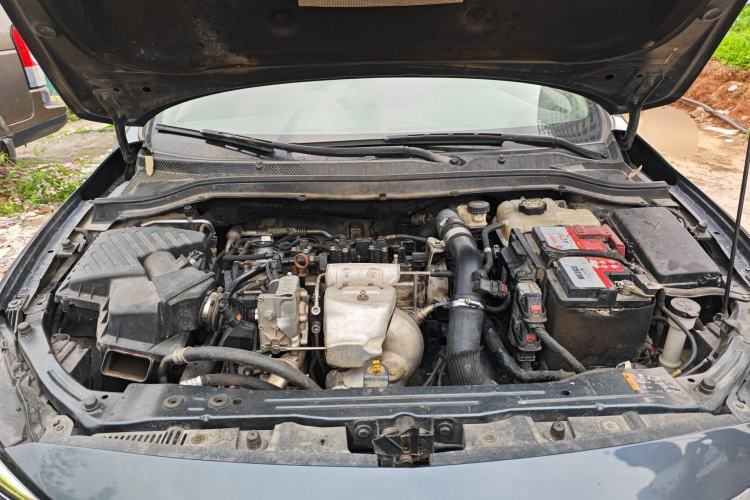 Used Buick GT 2021 1.3T Automatic Mild Hybrid Elite Version Engine Bay