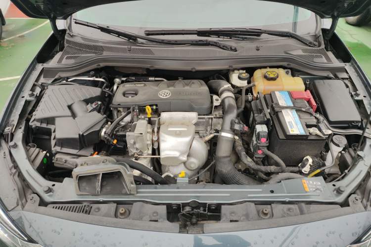 Used Buick GT 2021 Revised Version 1.3T Automatic Mild Hybrid Elite Edition Engine Bay