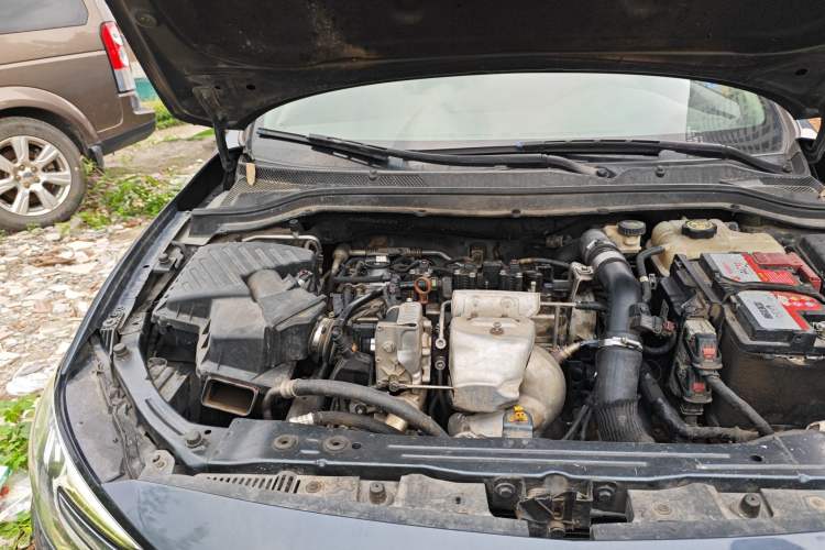 Used Buick GT 2021 1.3T Automatic Mild Hybrid Elite Version Engine Bay Right