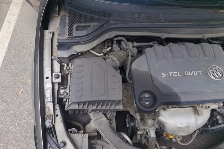 Used Buick GT 2021 Exemplar 1.5L Automatic Elite Version Engine Bay Right