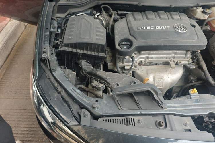 Used Buick GT 2021 Exemplar 1.5L Automatic Elite Version Engine Bay Right