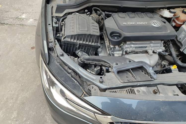 Used Buick GT 2021 Revised Version Flagship 1.5L Automatic Elite Edition Engine Bay Right