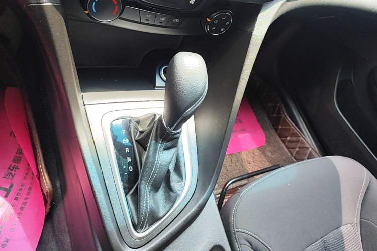 Used Buick GT 2021 1.3T Automatic Mild Hybrid Entry Model Gear Lever