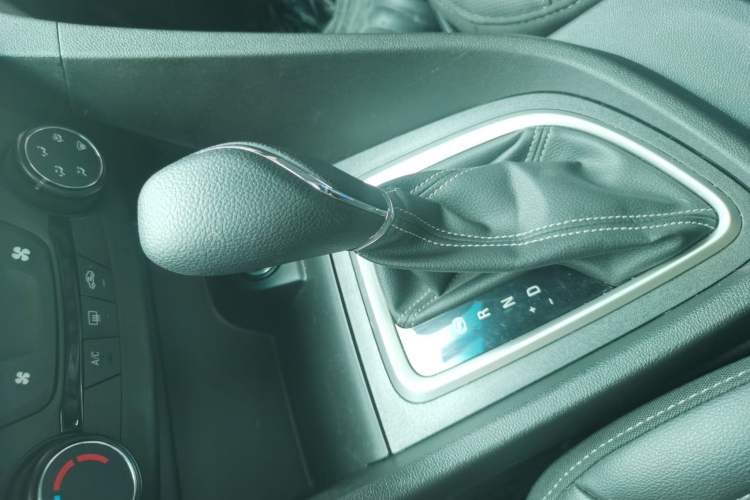 Used Buick GT 2021 Revised Version Flagship 1.5L Automatic Elite Edition Gear Lever