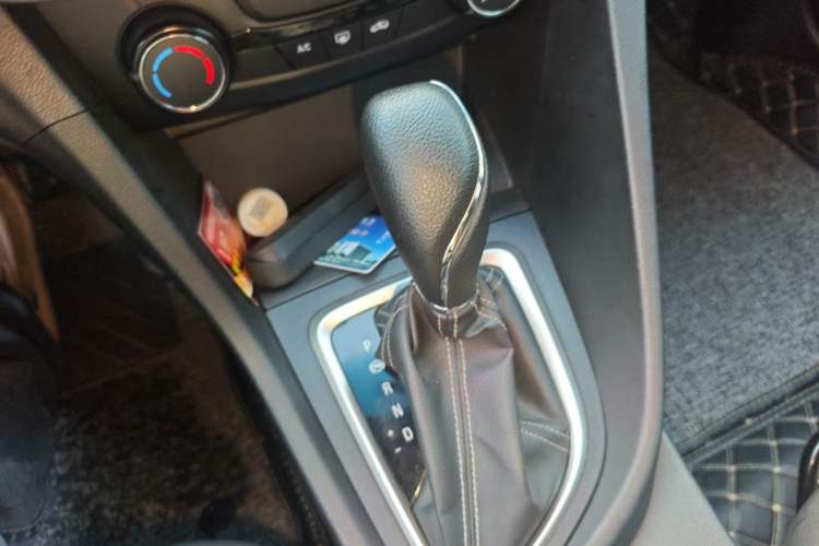Used Buick GT 2021 Revised Version Flagship 1.5L Automatic Elite Edition Gear Lever