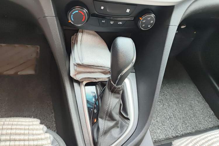 Used Buick GT 2021 Revised Version Flagship 1.5L Automatic Elite Edition Gear Lever