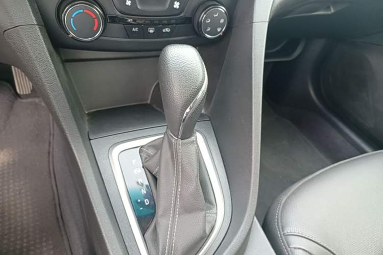 Used Buick GT 2021 Revised Version Flagship 1.5L Automatic Elite Edition Gear Lever