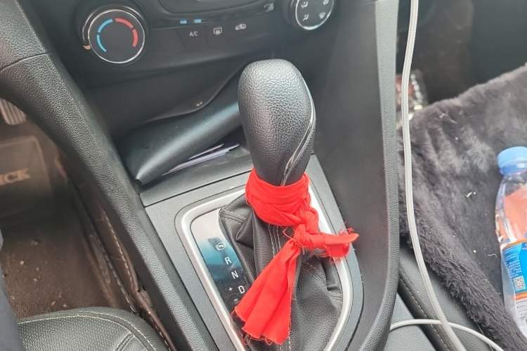 Used Buick GT 2021 Revised Version 1.3T Automatic Mild Hybrid Elite Edition Gear Lever