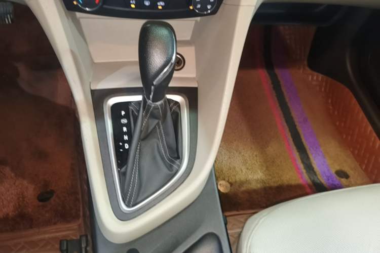 Used Buick GT 2021 Exemplar 1.5L Automatic Elite Version Gear Lever