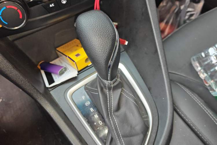 Used Buick GT 2021 Revised Version Flagship 1.5L Automatic Elite Edition Gear Lever
