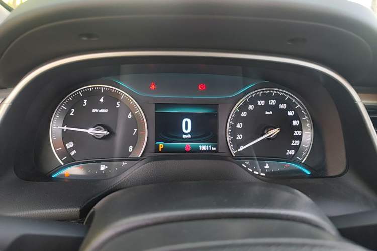 Used Buick GT 2021 Revised Version 1.3T Automatic Mild Hybrid Elite Edition Instrument Cluster