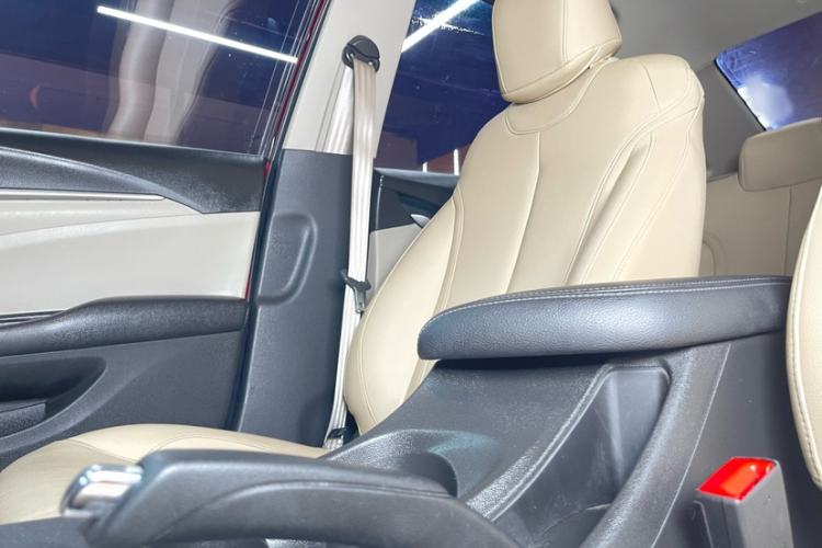 Used Buick GT 2021 Exemplar 1.5L Automatic Entry-Level Trim Interior 8