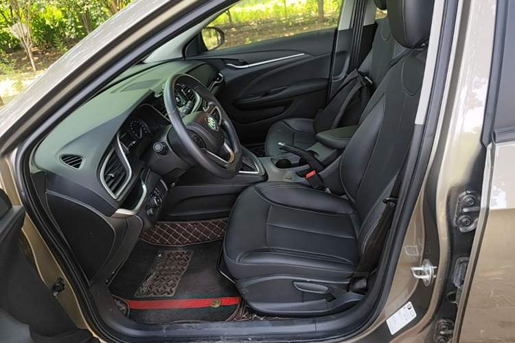 Used Buick GT 2021 Revised Version 1.3T Automatic Mild Hybrid Elite Edition Left Front Seat