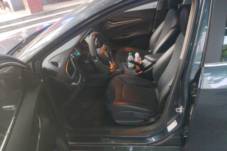 Used Buick GT 2021 Revised Version 1.3T Automatic Mild Hybrid Elite Edition Left Front Seat