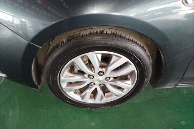 Used Buick GT 2021 Revised Version 1.3T Automatic Mild Hybrid Elite Edition Left Front Wheel Hub