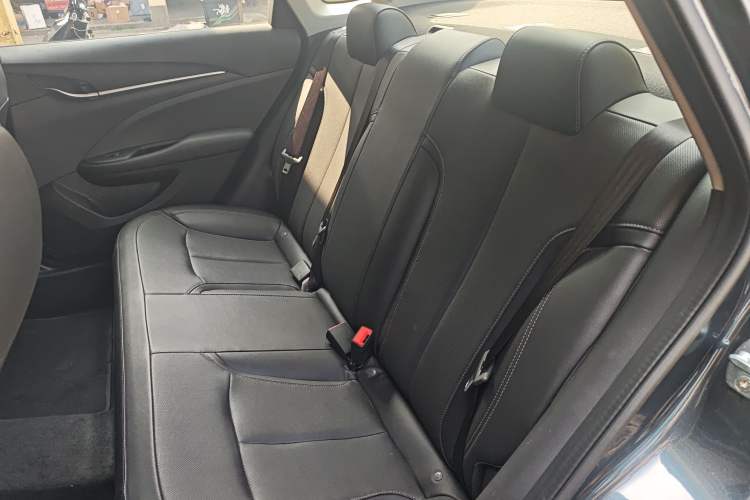 Used Buick GT 2021 Revised Version Flagship 1.5L Automatic Elite Edition Left Rear Seat