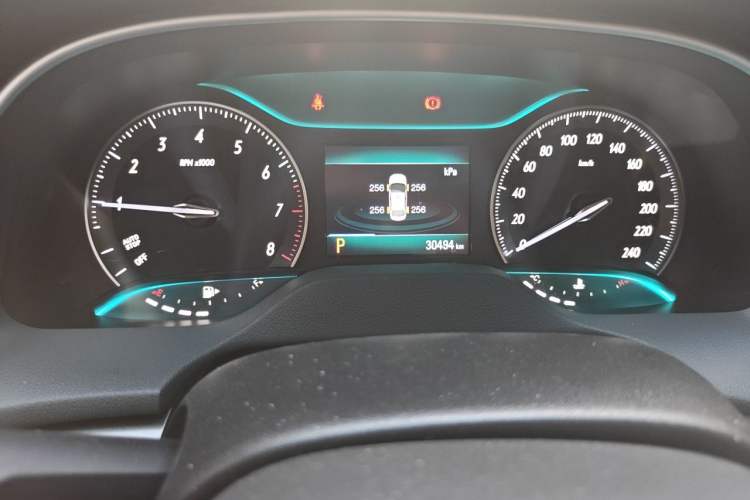 Used Buick GT 2021 1.3T Automatic Mild Hybrid Entry Model Odometer Close Up