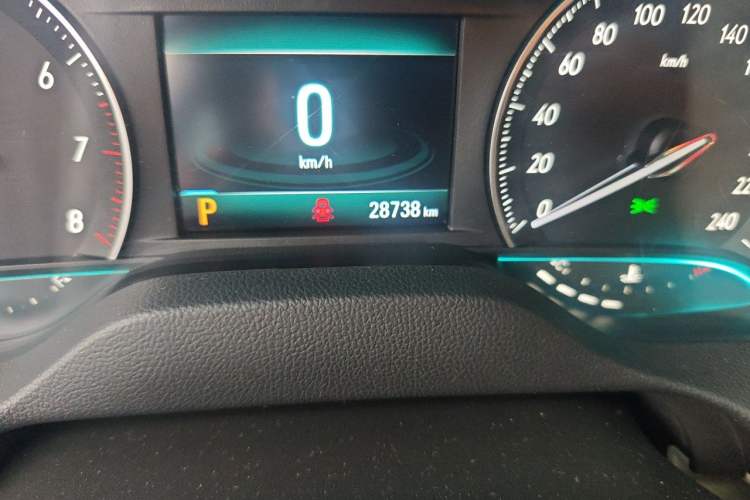 Used Buick GT 2021 Exemplar 1.5L Automatic Elite Version Odometer Close Up