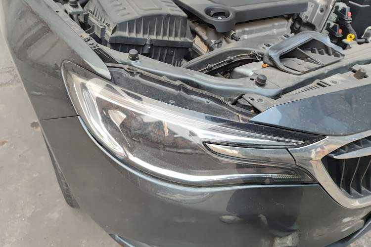 Used Buick GT 2021 Revised Version Flagship 1.5L Automatic Elite Edition Right Front Headlight