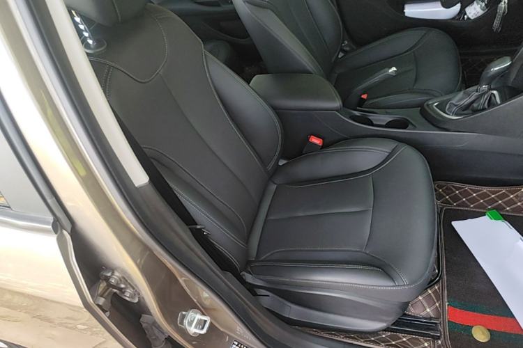Used Buick GT 2021 Revised Version 1.3T Automatic Mild Hybrid Elite Edition Right Front Seat