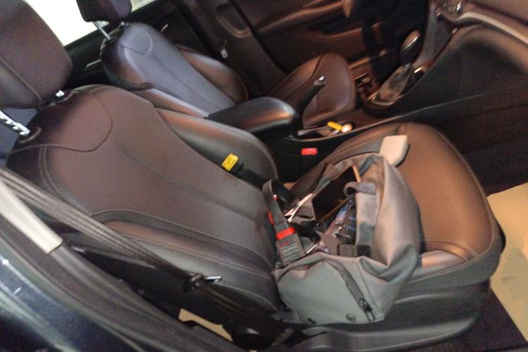 Used Buick GT 2021 Revised Version Flagship 1.5L Automatic Elite Edition Right Front Seat