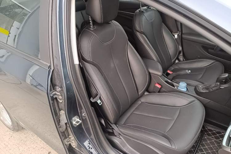 Used Buick GT 2021 Revised Version Flagship 1.5L Automatic Elite Edition Right Front Seat