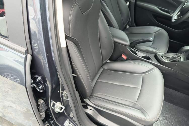 Used Buick GT 2021 Revised Version Flagship 1.5L Automatic Elite Edition Right Front Seat